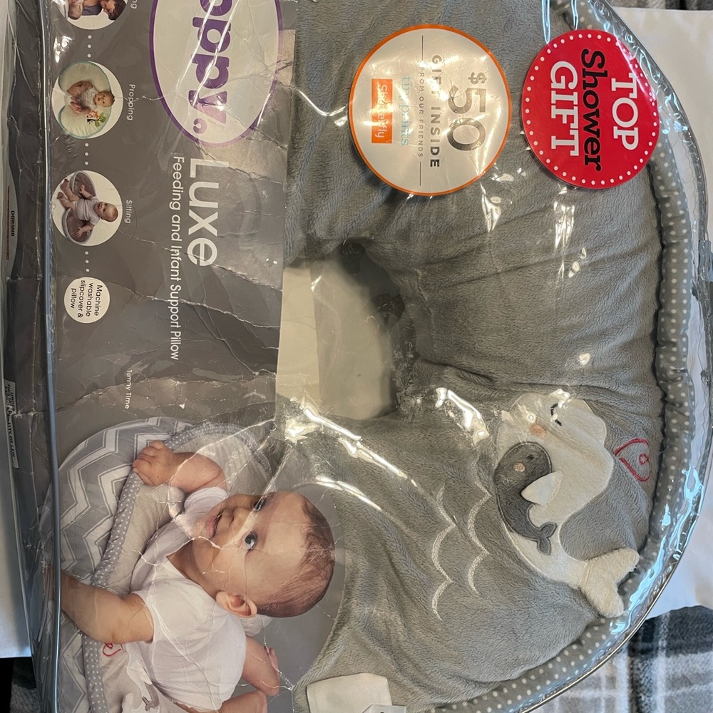 Bobby Luxe infant support pillow